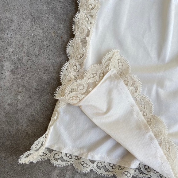 Vintage Cream Cami - Picture 4 of 5